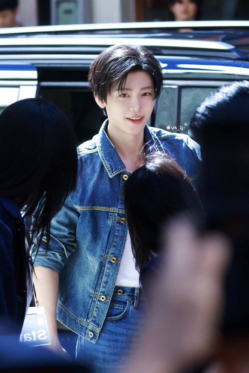 dojupiter13's tweet photo. デニムがめっちゃ似合うななちゃん👖🐖🐈🥹

JAEMIN FOR LEE 101 
#JAEMINxLee101Anniversary
#JAEMINxLeeJeans https://t.co/GhgUOEUdIK