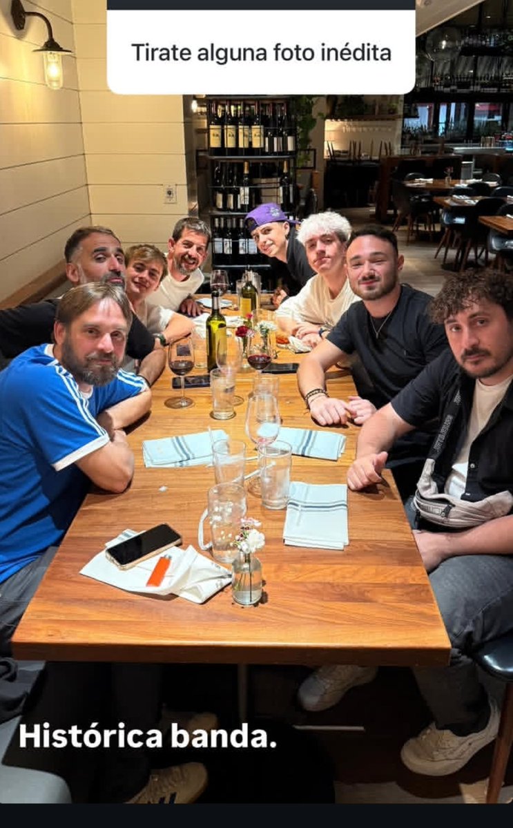 Priscila2000P's tweet photo. 🥺🥺🥺 https://t.co/p2LVaiX03r