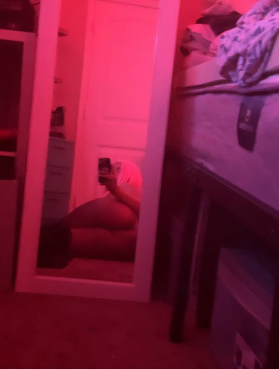 Luv4Zeldzz's tweet photo. Would you fuck me in this position!?💦🥵🤭🎀Dm for menu money ready🎀
 #curvy #menu #nsfwtwt #dm4menu #nsfwtwtًً #tits #horny #ebony #thick #sellingcontent #buyingcontent #nolimits https://t.co/8NjoP1Q4zi