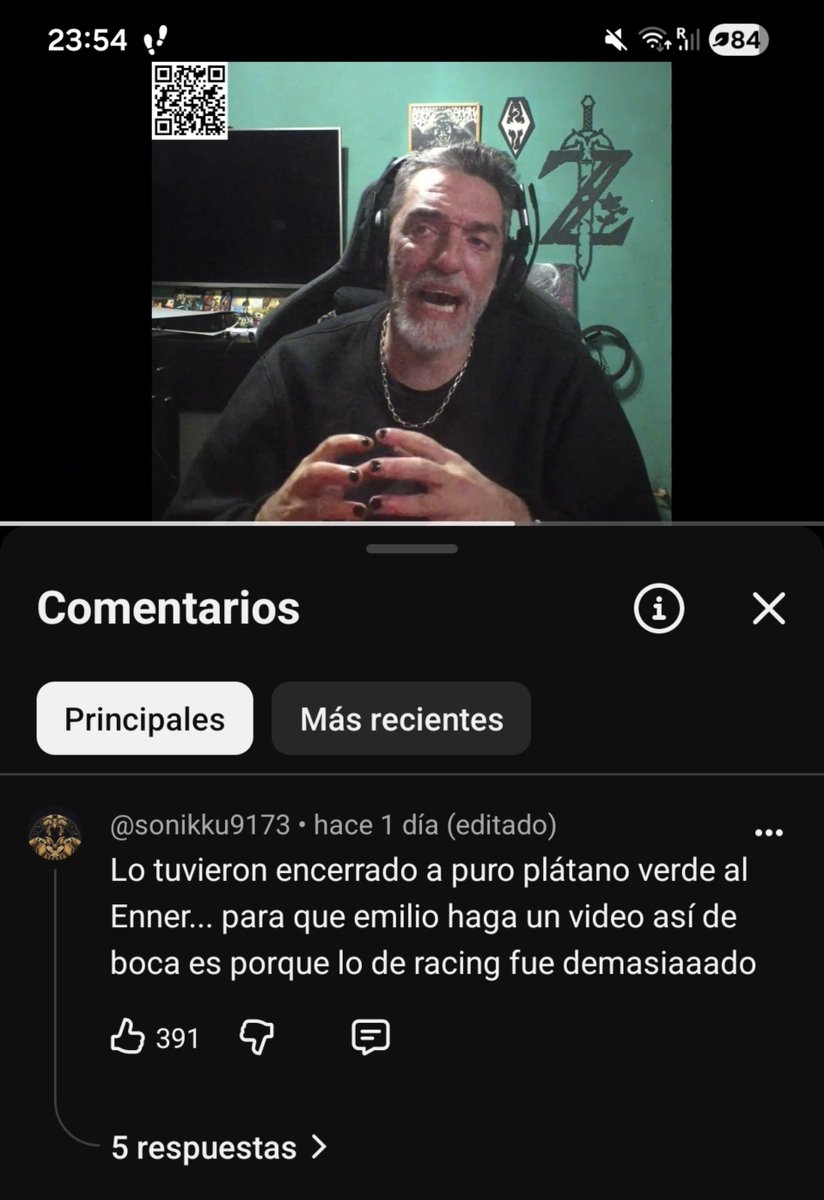 Boiler0770's tweet photo. "Lo tuvieron encerrado a puro plátano verde al Enner" 

Geeeeniooo de recontra re hijo de remil puta, como vas a poner eso https://t.co/gTFa4Gmpkj