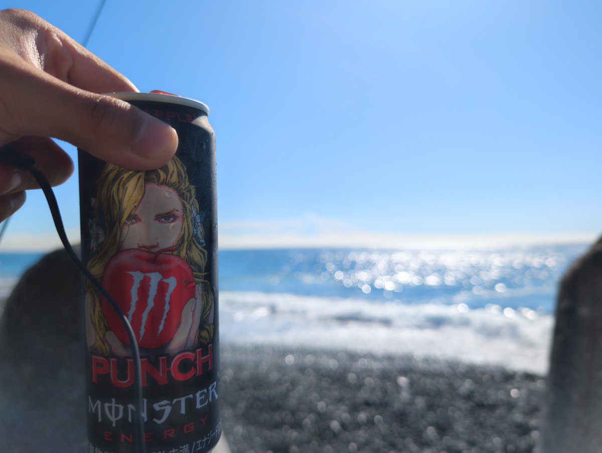 Tenta_Tender's tweet photo. あち〜〜🌊☀
今日は朝マズメでショゴ2げっと！🐟️

それ以降、な〜〜んも当たりないから今日はもう閉店です！！
朝マズメ終わったら人だ〜れもいなくなった理由がとてもよくわかった

こんなあちぃなか夕マヅメまでいるのはしんどいしタイパわるい〜🫠⌛️ https://t.co/8GPp2LjW5Q