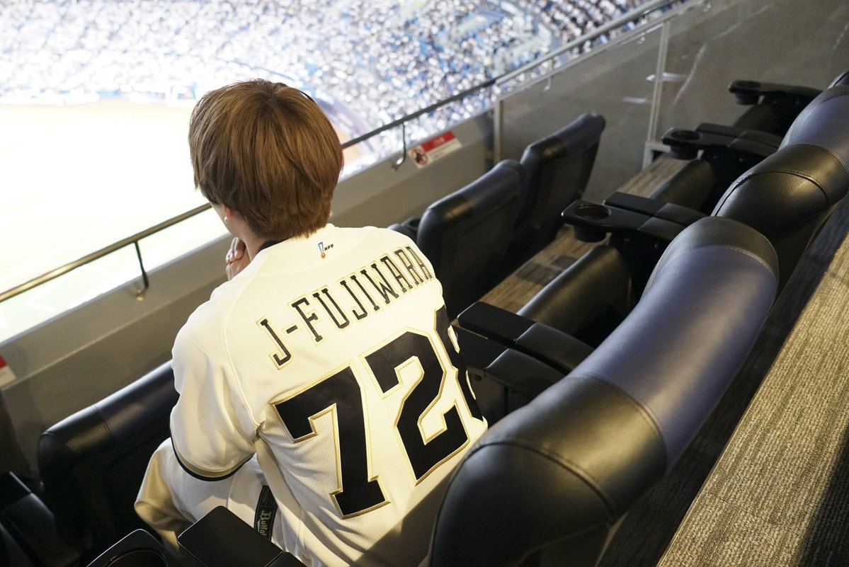 kantele's tweet photo. 5日（月）24時15分からは
『#藤原丈一郎 の月刊！オリックスLOVER⚾️』

10月のオリラバは…🌰

2026年シーズンのホーム最終戦
そして試合後に行われたセレモニーの模様をお届けします💐
今季限りで現役を引退する #山田修義 投手 #西野真弘 選手の引退セレモニーでは
藤原さんの目にも光るものが…🥲

そしてMJPも特別編🏅
藤原さんがファンになった頃からマウンドに立ち続け
日米通算258セーブの記録を持つ頼れる守護神 #平野佳寿 投手を大特集✨
その偉大な足跡と最後の勇姿を、ドキュメンタリーで辿ります⚾️

#オリラバ