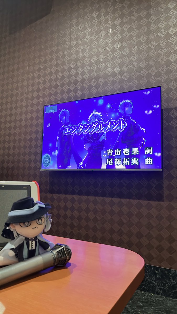 ofucos's tweet photo. 今私は一人でこれをやってます。

正気の沙汰です。 https://t.co/hjmv0i09jN