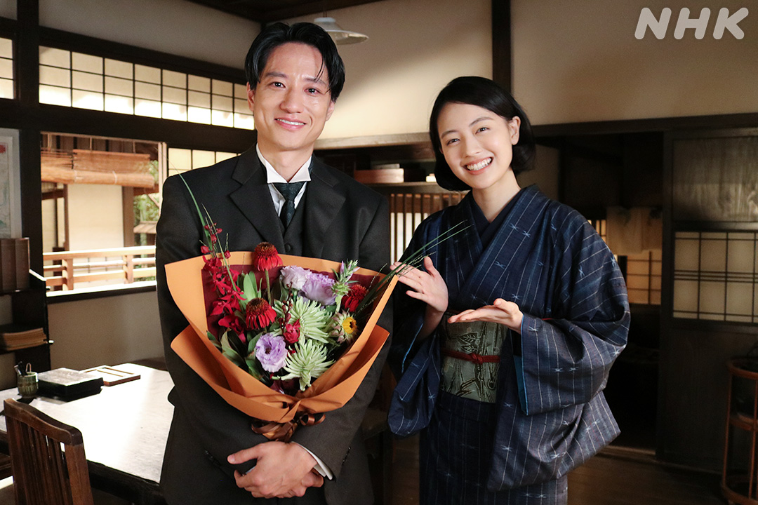 asadora_nhk's tweet photo. ＼#風薫るクランクアップ／
【 💐藤原季節さん 💐甲斐翔真さん】

寛太と吾郎のクランクアップ。

「ずっと演じていたいと思うほど愛着のある役に育てていただき、『風、薫る』の世界に入れたことが幸せでした」と涙を見せ挨拶をした藤原さんが印象的でした😭
甲斐さんのクランクアップには直美役・上坂樹里さんがサプライズで駆けつけましたよ😍

#朝ドラ #風薫る
#上坂樹里 #藤原季節 #甲斐翔真

最終週の見逃し配信は #NHKONE で！プロフィール欄📎から飛べます
※放送から1週間、何度でもご覧いただけます。