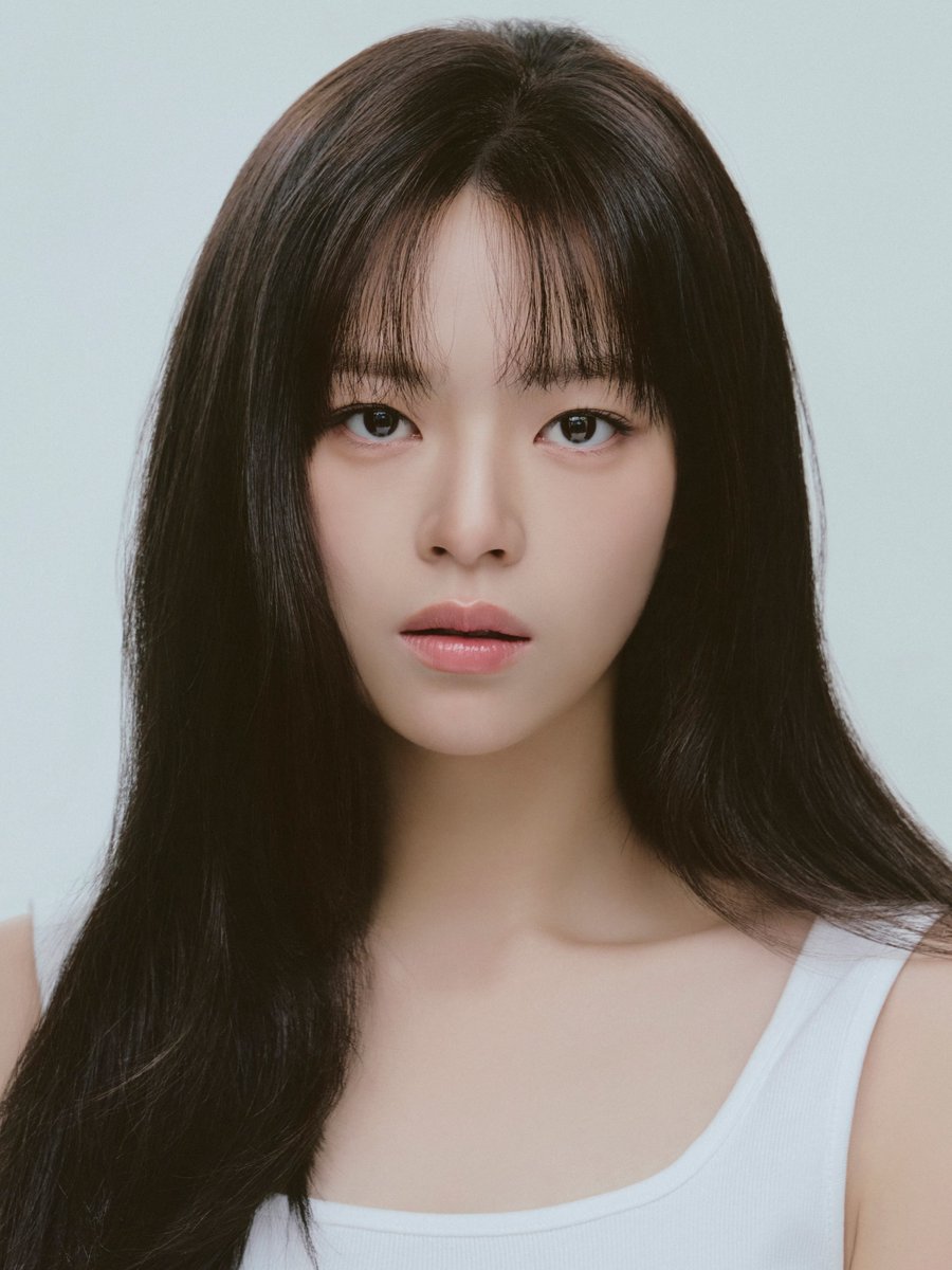 Kstyle_news's tweet photo. TWICE ジョンヨン、女優としてデビュー決定！映画「新兵：ザ・ムービー」に出演
https://t.co/ovHqfBkctO https://t.co/sRD0VIwiKv