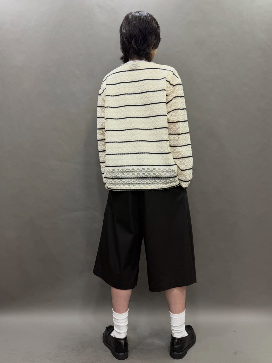 PollyPatriquin's tweet photo. Bobo Chain

White tank top with cap sleeves
- Freesize: chest width 60 cm, length 62 cm
- Cropped cut

Off-white striped mesh top
- Freesize: shoulder width 56 cm, chest width 60 cm, length 74 cm
- Relaxed fit, lightweight fabric

Black cropped https://t.co/HW59WJatFi