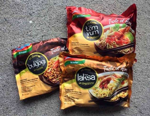 nekonomiyakiss's tweet photo. @Indomielovers Plis bgt sate yg kata orang2 mantep itu, gua belom nyobain samsekkk, sama yg taste of asia itu dong!! Enak bgt ini bumbunya https://t.co/ZeGdwLIhZy