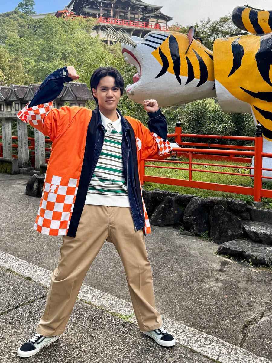 jr_official_X's tweet photo. 今日の『 テッパン朝ライブ #じゅーっと！ 』☀️
関西ぶっとび中継・ぶっとびリポーターとして
#角紳太郎 が生出演いたしました👦🏻💪🏻

ご覧いただいた皆さま、ありがとうございました💨

#Boysbe https://t.co/05mVp935lT