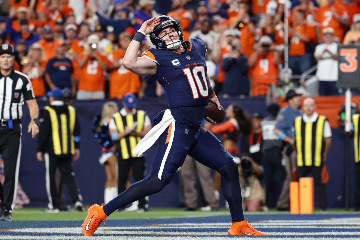 KelbermanNFL's tweet photo. Tom Brady praises Bo Nix, says the #Broncos deserve “a lot of credit” for beating the Rams:

“Huge win, and having already played one of the NFL’s toughest schedules — give this team a lot of credit. Bo Nix gets it done once again in the fourth quarter. Insane the way that he plays coming down the stretch. And Vance Joseph and this defense, I give them a lot of credit for keeping them in the game, too.”