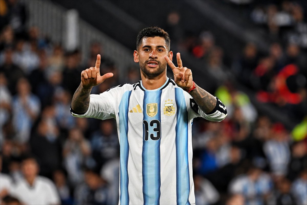 CutiRomero2's tweet photo. Donde todo empezó hace 10 años. Nunca me hubiese imaginado que algún día iba a volver a casa con la camiseta de mi Selección y siendo capitán.
Felicidad, emoción y un orgullo enorme. ❤️🇦🇷
Y todavía queda mucho por delante @Argentina 
Gracias por todo el cariño Córdoba https://t.co/zMHTe2dRyz