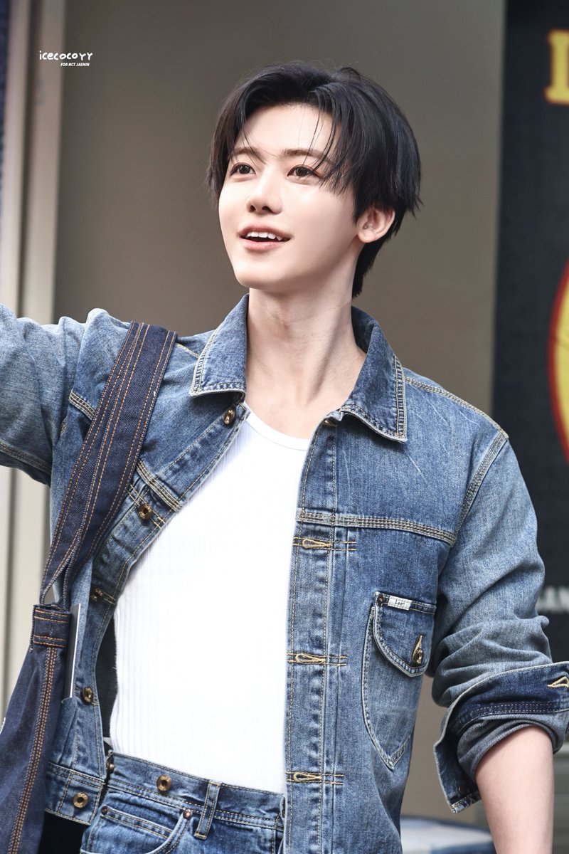 icecocoyy's tweet photo. 261001 LEE

#재민 #JAEMIN #NCT #NCTDREAM
#JAEMINxLee101Anniversary #JAEMINxLeeJeans https://t.co/bZVbGW9zrs