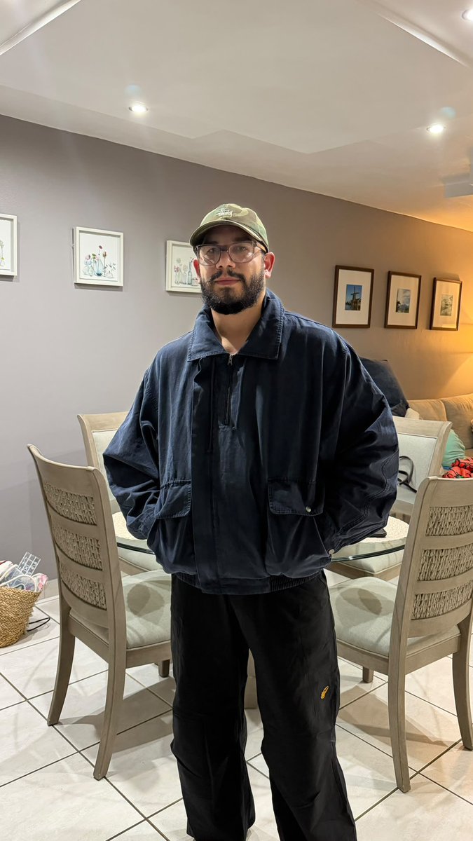 JuanCEM1992's tweet photo. @AndyOliverWpg my kip jacket is here! It is an amazing piece, am just a bit sad that for a 345$ item one of the front pocket buttons arrived upside down :(. https://t.co/1jCcs5ZYVr