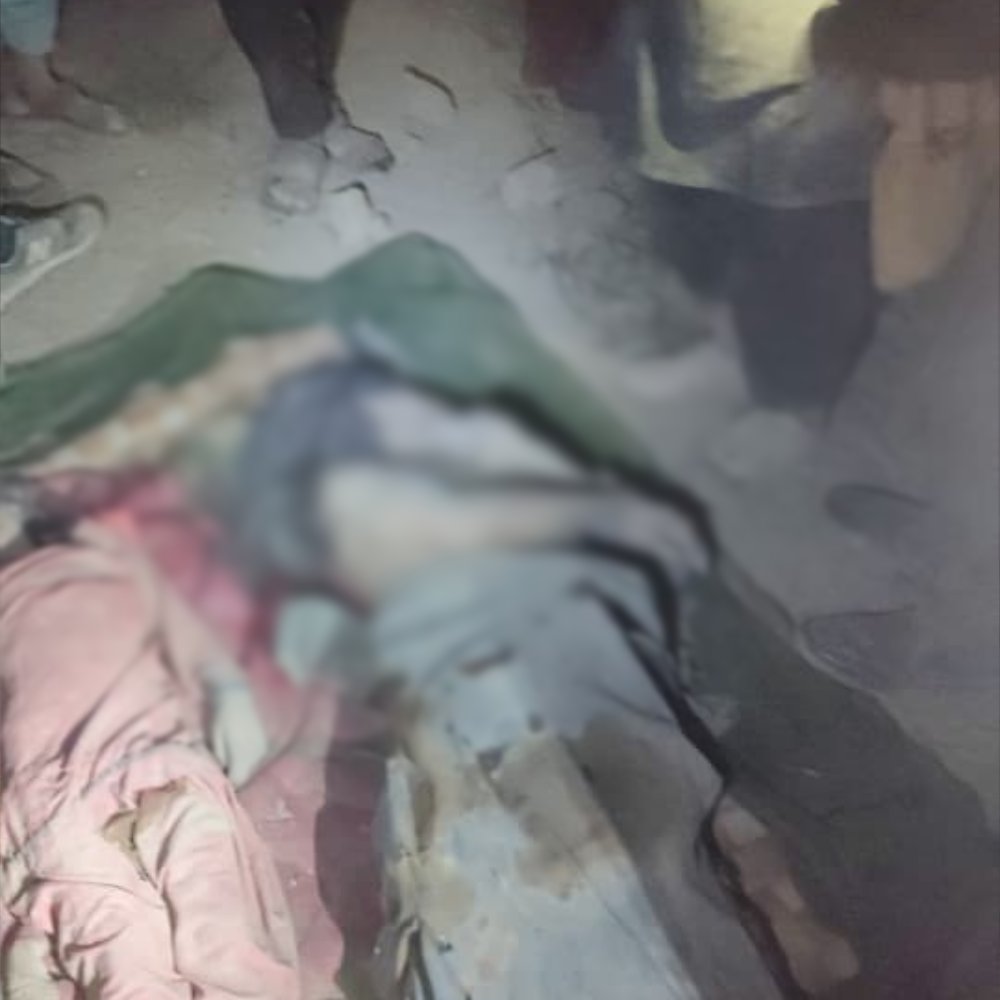 TOLOnews's tweet photo. د کونړ پر شلتن ولسوالۍ د پاکستان پوځي رژیم لخوا بمبار شوي ماشومان

په دې برید کې پنځه کسان شهیدان شوي او درې نور ټپیان دي.
#طلوع‌نیوز https://t.co/mObtysckNR