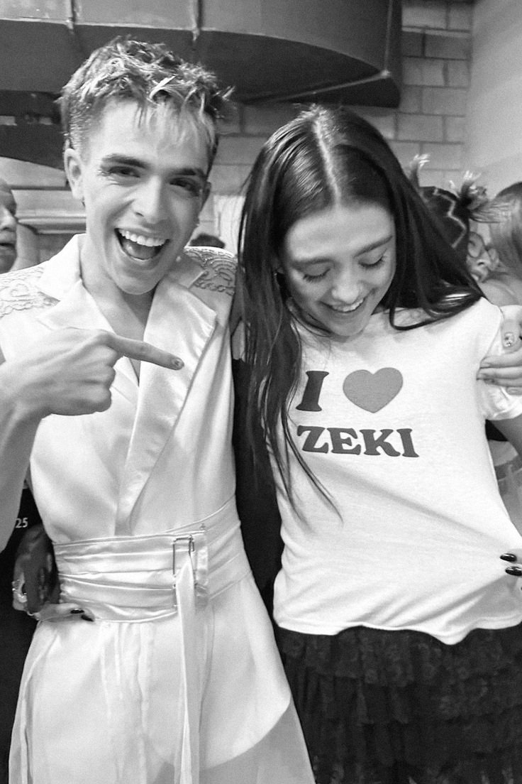 tuexesmiex's tweet photo. teamo x todo lo q sos y x todo lo q significas para mi @diestlourt 🫰🏾 https://t.co/3r3g7kypvE