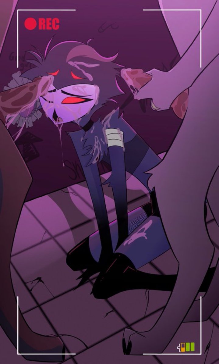 NotARacc's tweet photo. met some twink at a bar , she's cute . https://t.co/X0uRBE7u3r