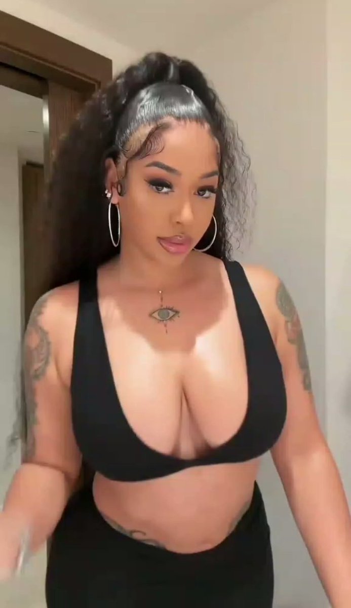 Pretty_Bae270's tweet photo. @TexasCowgrl1111 Happiness is not by chance, but by choice👿 free your mind enjoy life and create some good memories 💋 https://t.co/TPuZyAnzBu