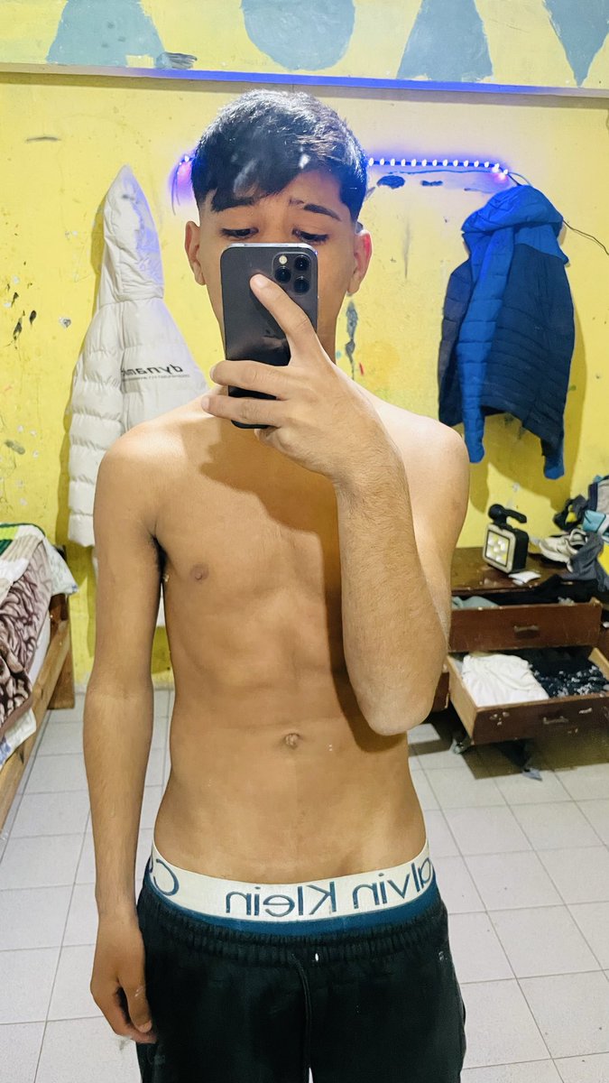 Dylanngonzaalez's tweet photo. Foto en boxer a quien me transfierajajajajaj https://t.co/LvB4oDtCK1