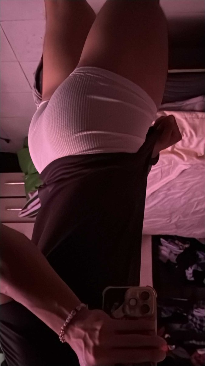 GyxbZz's tweet photo. algun fajesito x ahi? dm https://t.co/TS2sYH1XGZ