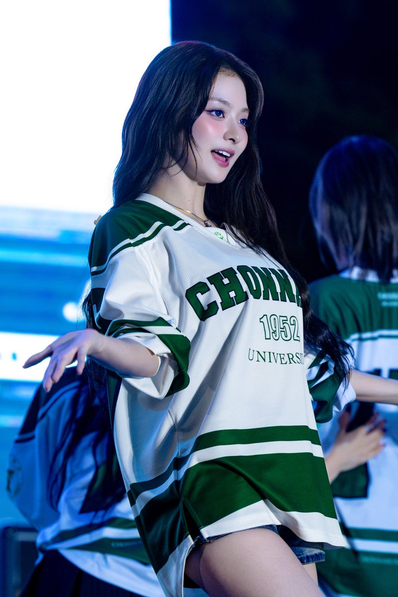 Bene_0601's tweet photo. 250929 이나경 전남대

#이나경 #LeeNaGyung #fromis_9 #프로미스나인 https://t.co/We198gvmWt