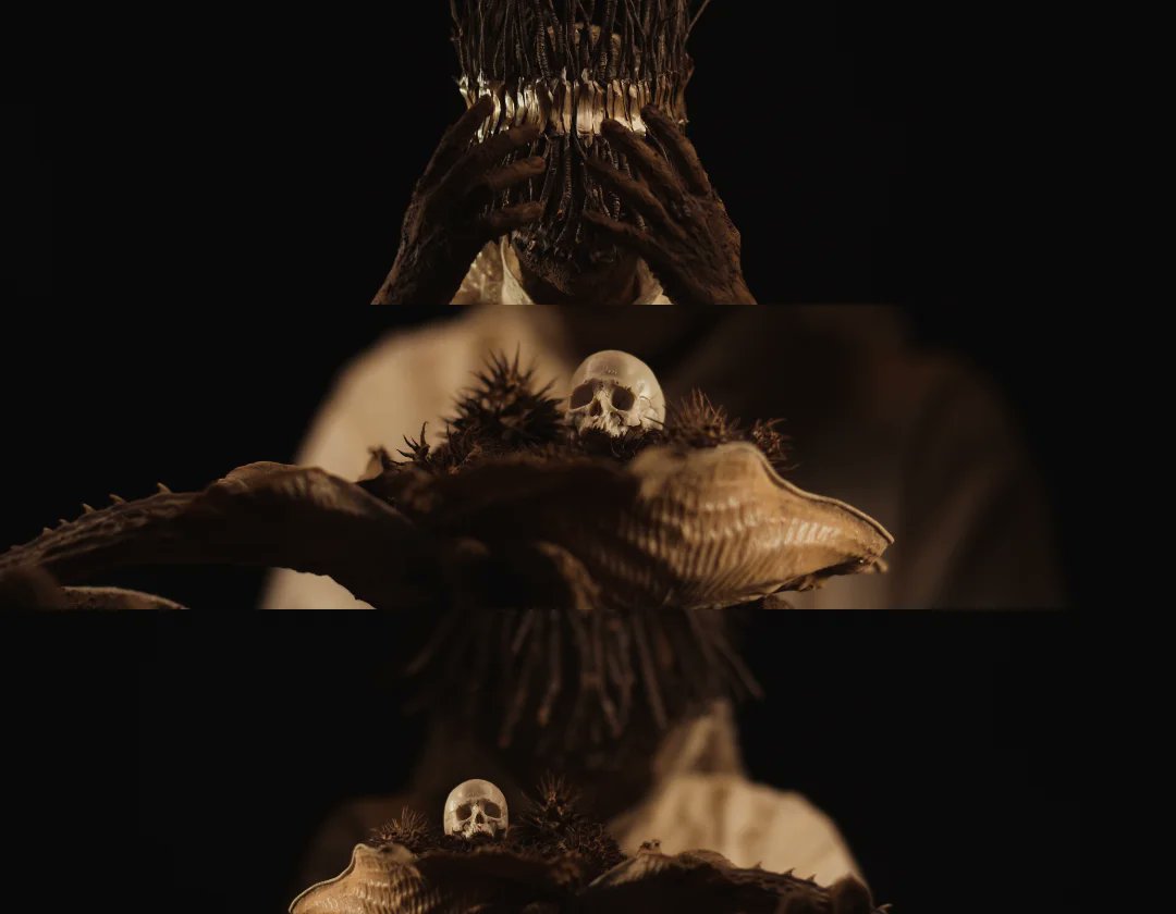 CesarGilditi's tweet photo. Death is life. Living is dying. A death’s-head ring created through human collaboration, time, equipment, and dreams—no AI used. https://t.co/d9lPUpe2Ub