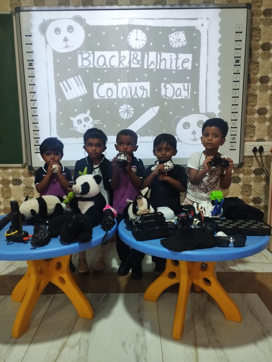 BethlahemHills1's tweet photo. EC 1A Black and White day https://t.co/Ne3UE7yg9F