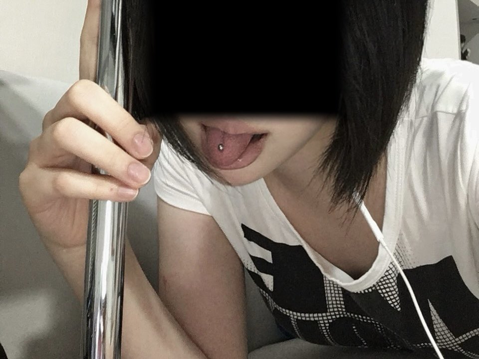 11077e tweet picture