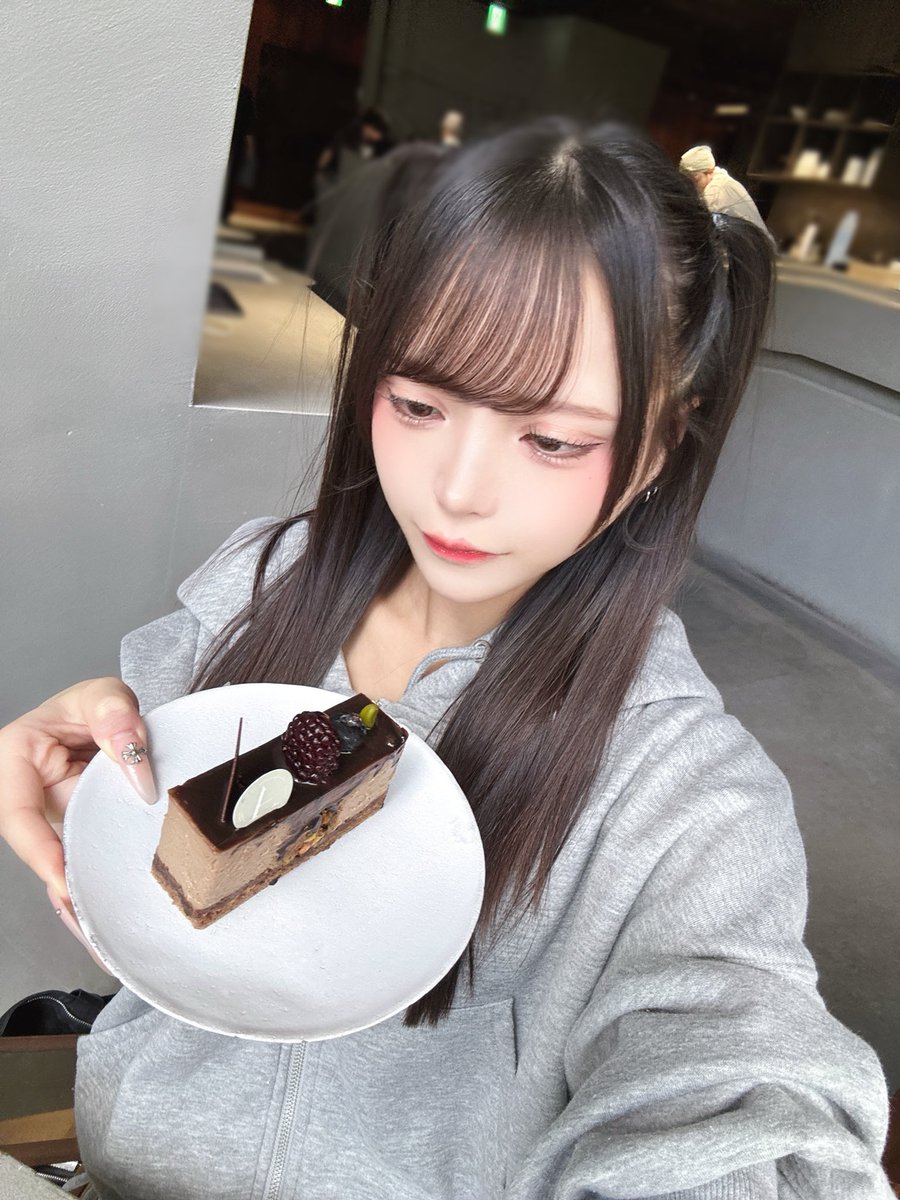 rea_ravidavi's tweet photo. 甘いものすきー？ ♡ https://t.co/kDySytq1q9