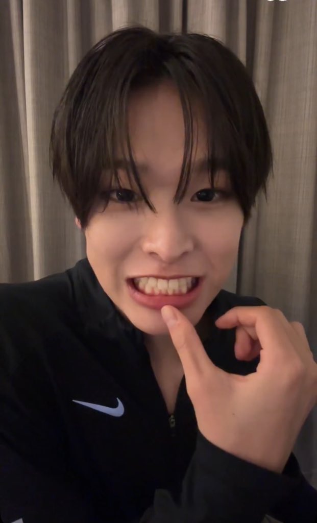 maeda__juri's tweet photo. 목요일너무힘들어서 뜨끈한품에 찰밥처럼 달라붙어버릴거임 https://t.co/f1XjBh76EK