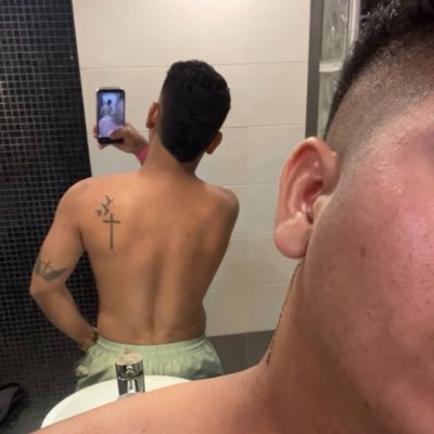 norlanj06's tweet photo. #NuevaFotoDePerfil https://t.co/ZLzuCODPuk