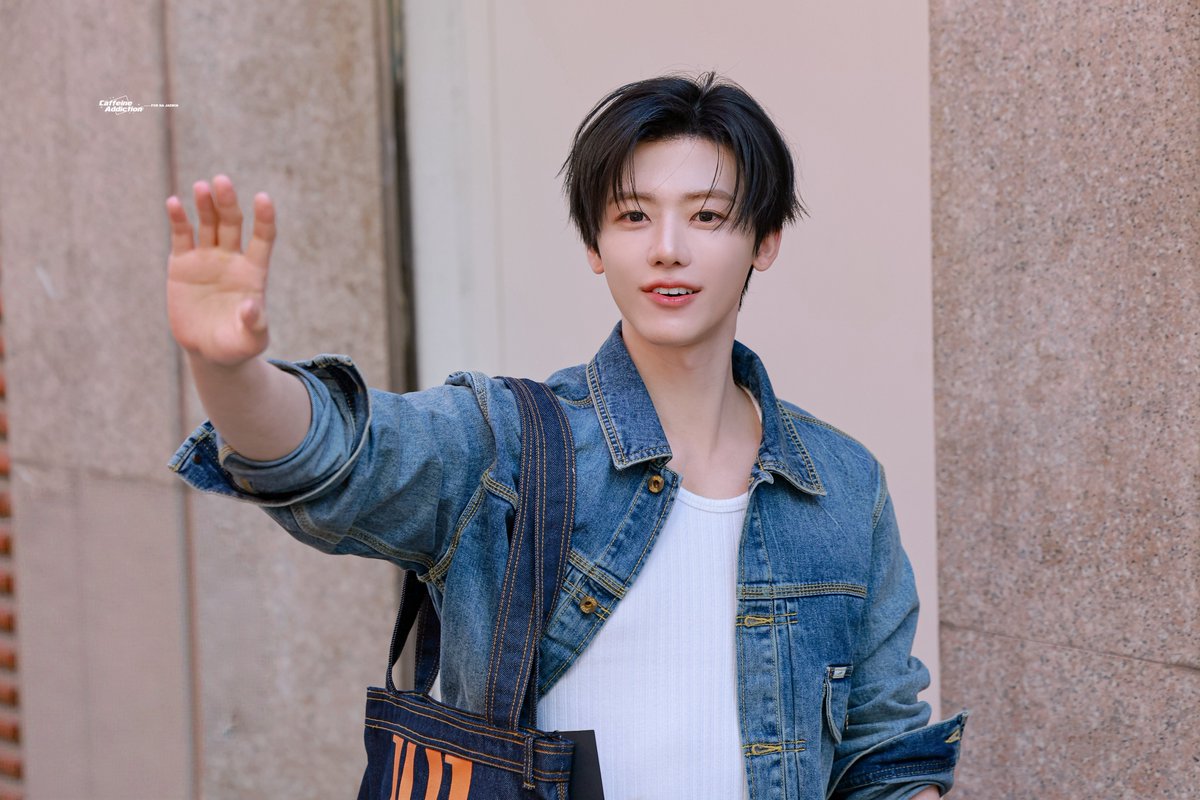 CaffeineA0813's tweet photo. 261001 LEE 101주년 POP-UP

#재민 #ジェミン #JAEMIN #NCT #NCTDREAM
#JAEMINxLee101Anniversary #JAEMINxLeeJeans https://t.co/pSWrclYg5I