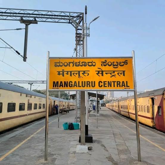TrainUsers's tweet photo. Congratulations to Mangaluru! 

Heartfelt wishes as Mangaluru comes under the operational control of South Western Railway (SWR) from today

May this new chapter bring better railway services, improved connectivity and greater development to Mangaluru and the surrounding regions https://t.co/PvjZoFSOjT
