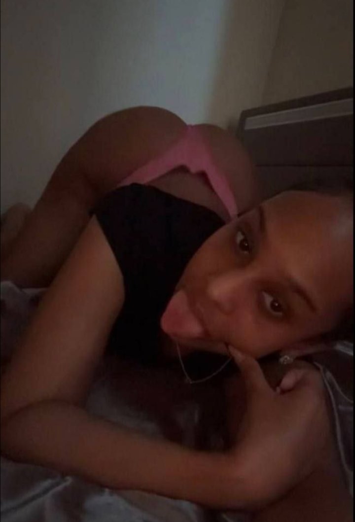 NotExplosi89's tweet photo. Meetup only if you’re close 
Or Dildo F*ck w/ Feet &amp; Creamy p*ssy ... watch me playing with my p*ssy on ft or  Let fuck till we get tired then we take a shower and start again #meetups #creampie #nsfwtwt #buyingcontent #horny #facetime  #carsex https://t.co/UY1AeGHtMT