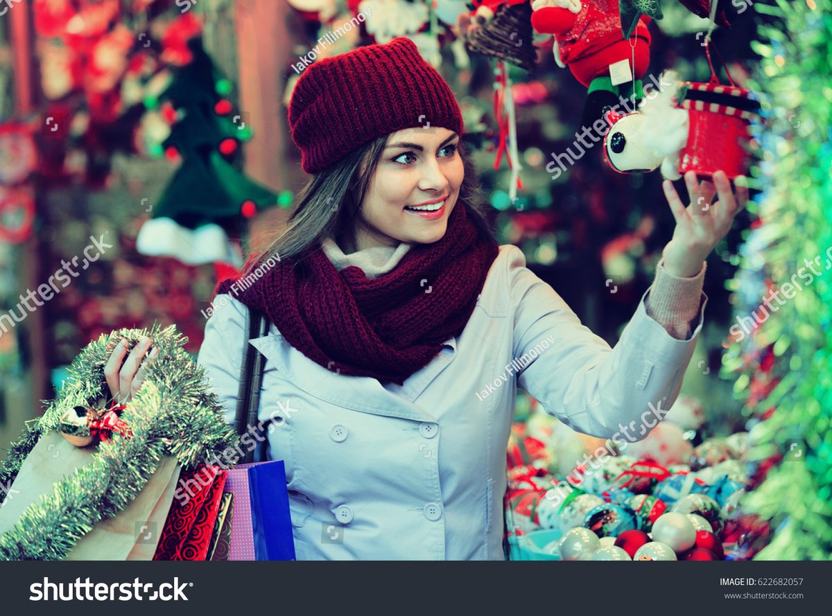 hilda_letc__a93's tweet photo. [Dutchie at the market brings cozy vibes and a warm smile!] https://t.co/pypIuUMEJK
