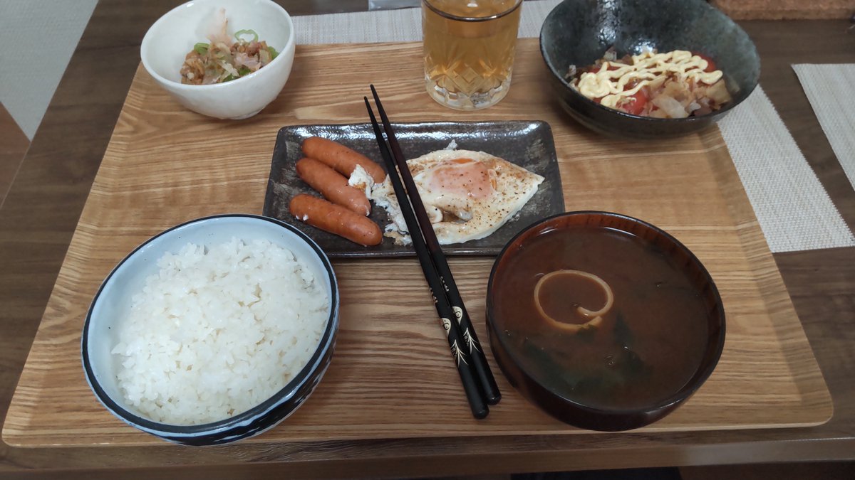 ritnar_not's tweet photo. りっとなーランチ https://t.co/gOrvpOk7lB