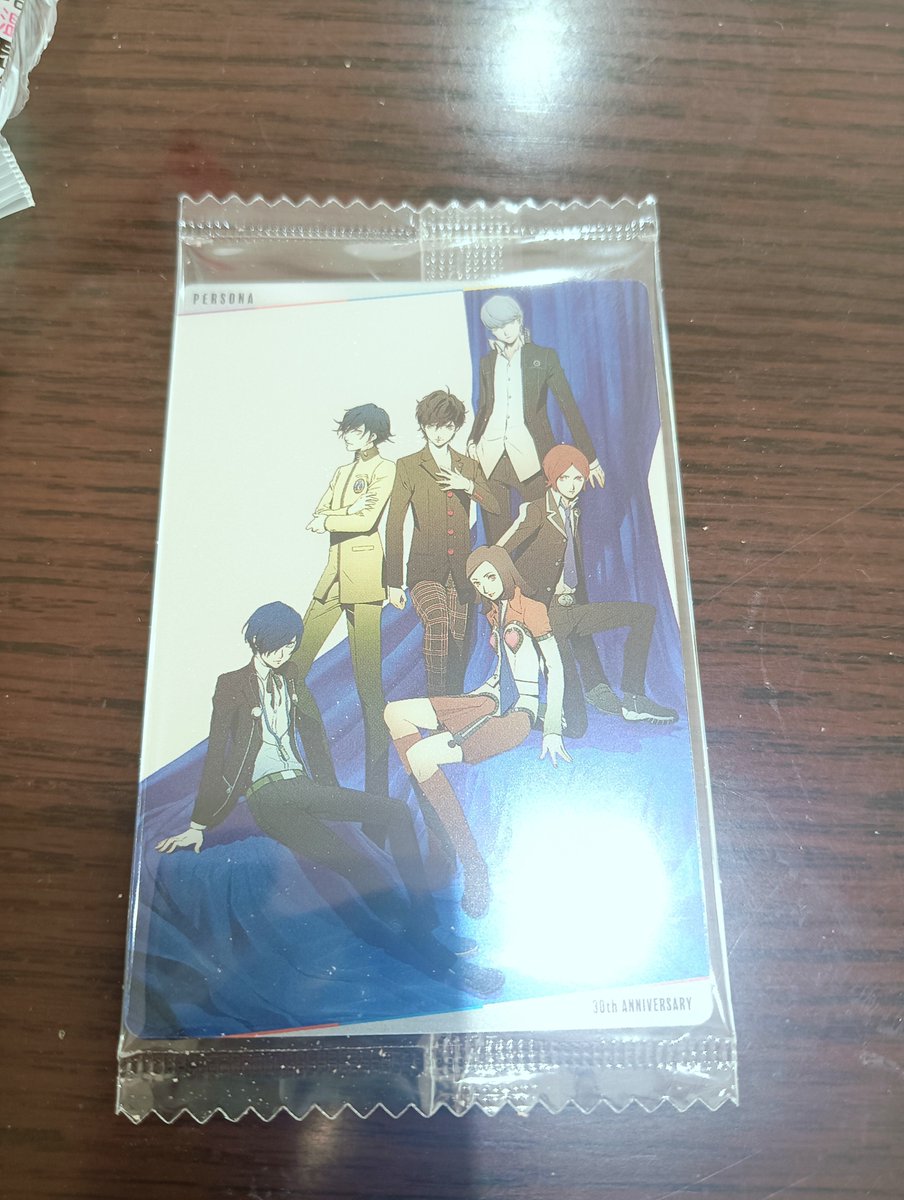 aromatica19's tweet photo. 実は箱買いしていたペルソナウエハース😋🩷
今日から１日１枚ウエハース生活。
今日は主人公勢揃いが出たー😊✨
#ペルソナウエハース3 https://t.co/BsVThFKGk7