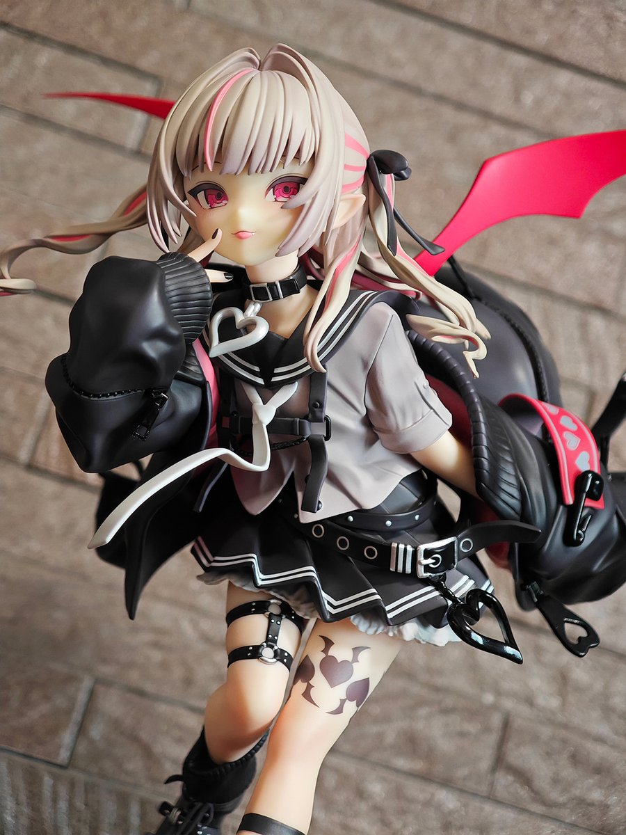 lalalalack's tweet photo. 魔界ノりりむちゃんフィギュア届いた！
やはりうちの子可愛すぎる https://t.co/kgK0F6vub4