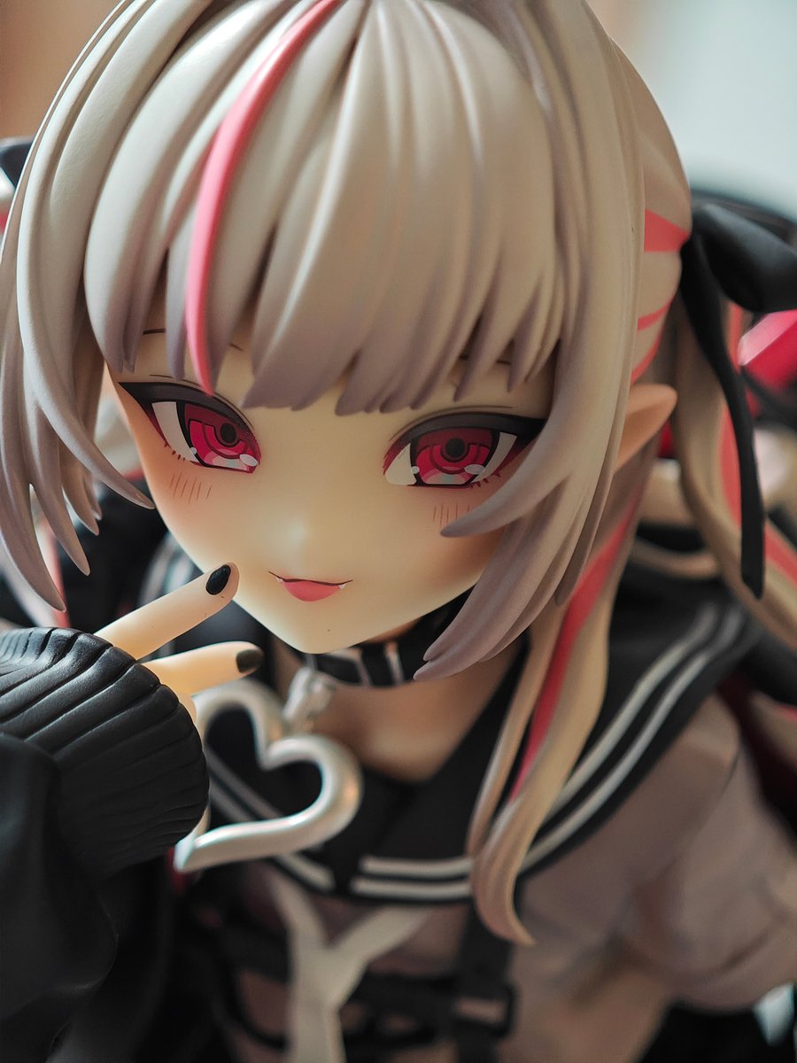 lalalalack's tweet photo. 魔界ノりりむちゃんフィギュア届いた！
やはりうちの子可愛すぎる https://t.co/kgK0F6vub4