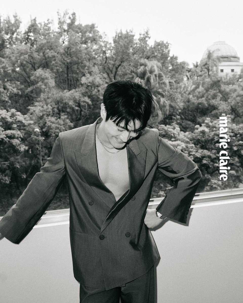 about_siwon's tweet photo. SIWON for Marie Claire Taiwan October 2026 Issue ✨️

#시원 #SIWON #최시원 #CHOISIWON 
@siwonchoi https://t.co/Pnimt9Hzsj