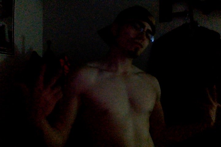 david2gbp's tweet photo. pop star in my bedroom like it’s 2007 https://t.co/uvp70mf3MI