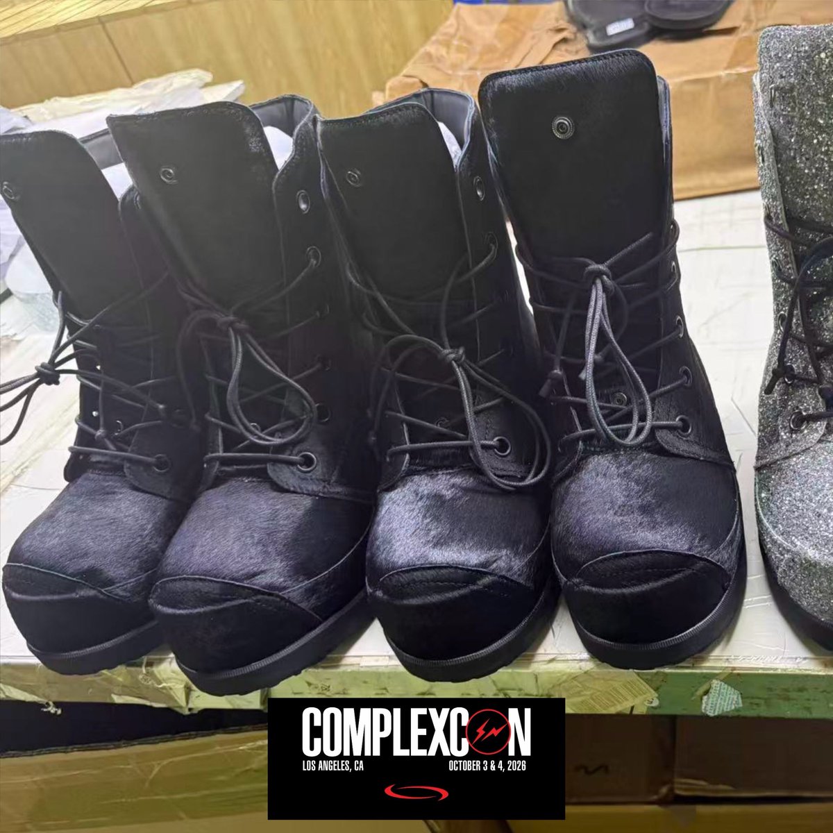 KenCarsonsWorld's tweet photo. All exclusively at @ComplexCon https://t.co/aQBQPmP7tO