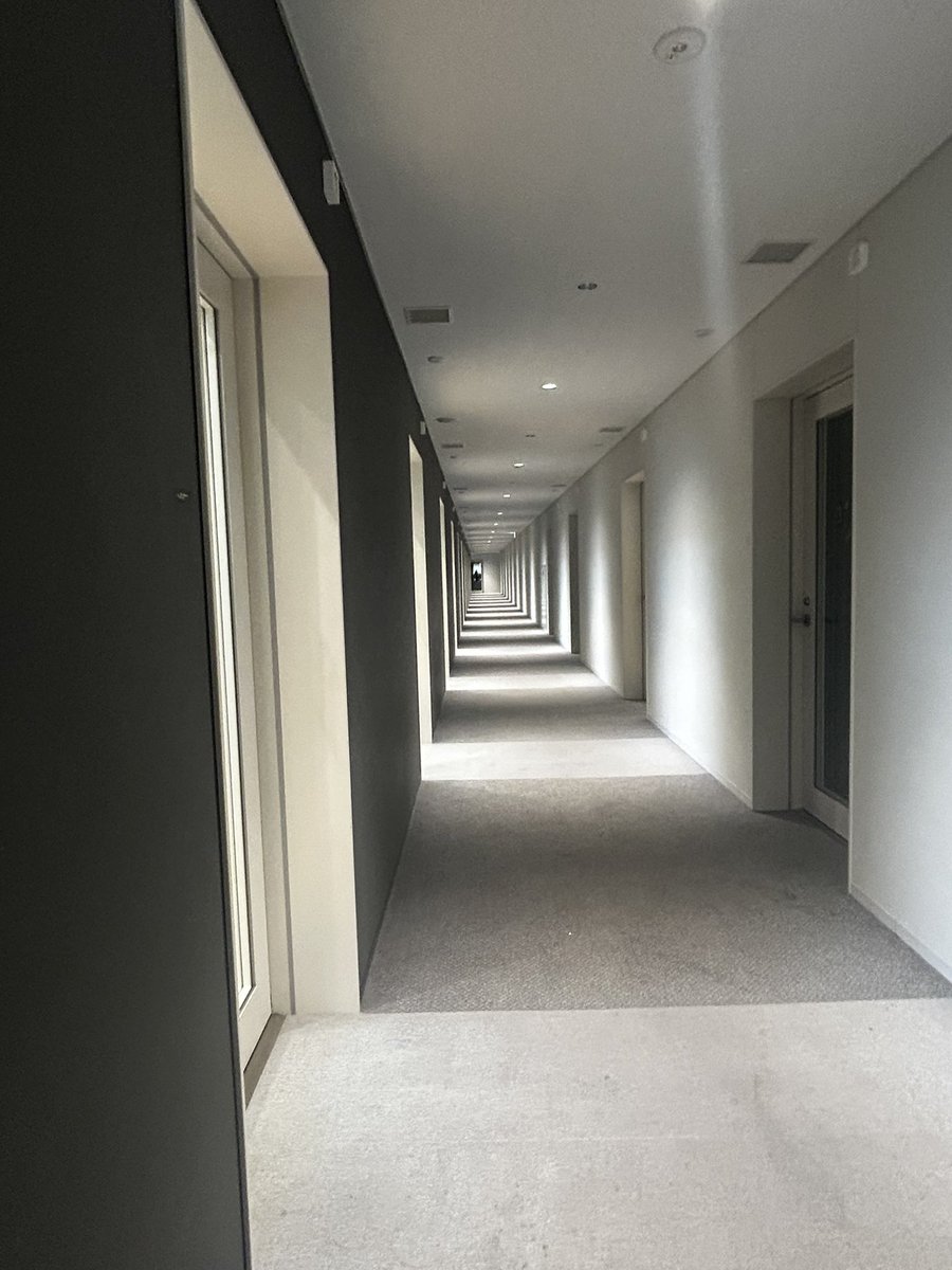 utsukushioffice's tweet photo. 母校・東京音楽大学の留学生向け就活セミナーにてお話をしてきました。中目黒・代官山から5分のキャンパスは、練習室までおしゃれ✨
フルコン🎹が乗る、どでかいエレベーターを使ってキャンパス内を移動しました😂
こういう形で母校に関われて嬉しかったです。 https://t.co/t9RS3L8Gdr