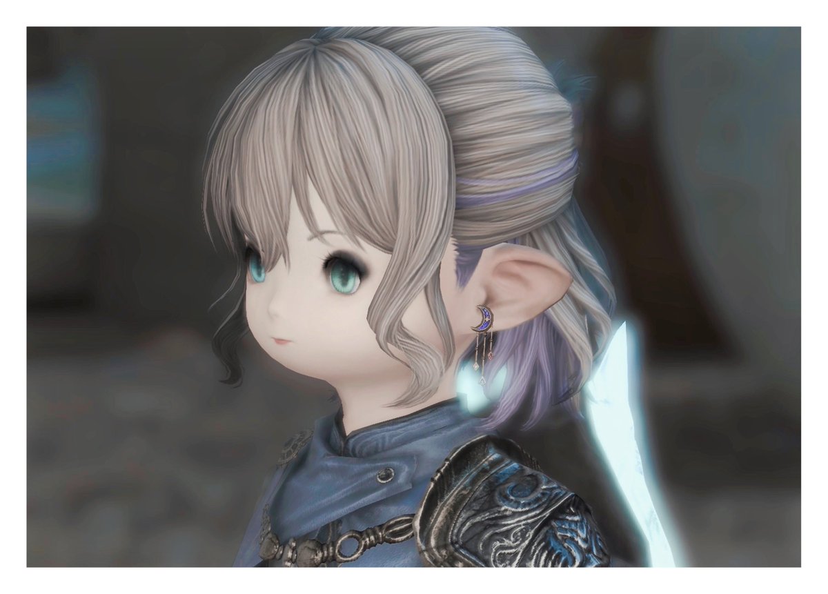 yun_sorairo's tweet photo. 暁月はやっぱり月でしょ！
ということでイヤリングは月🌙
そして、この服のフリルやベルト、チェーンのつきかた、袖の形とかの造形が好きすぎるんです。 https://t.co/jFuS3oUUMu