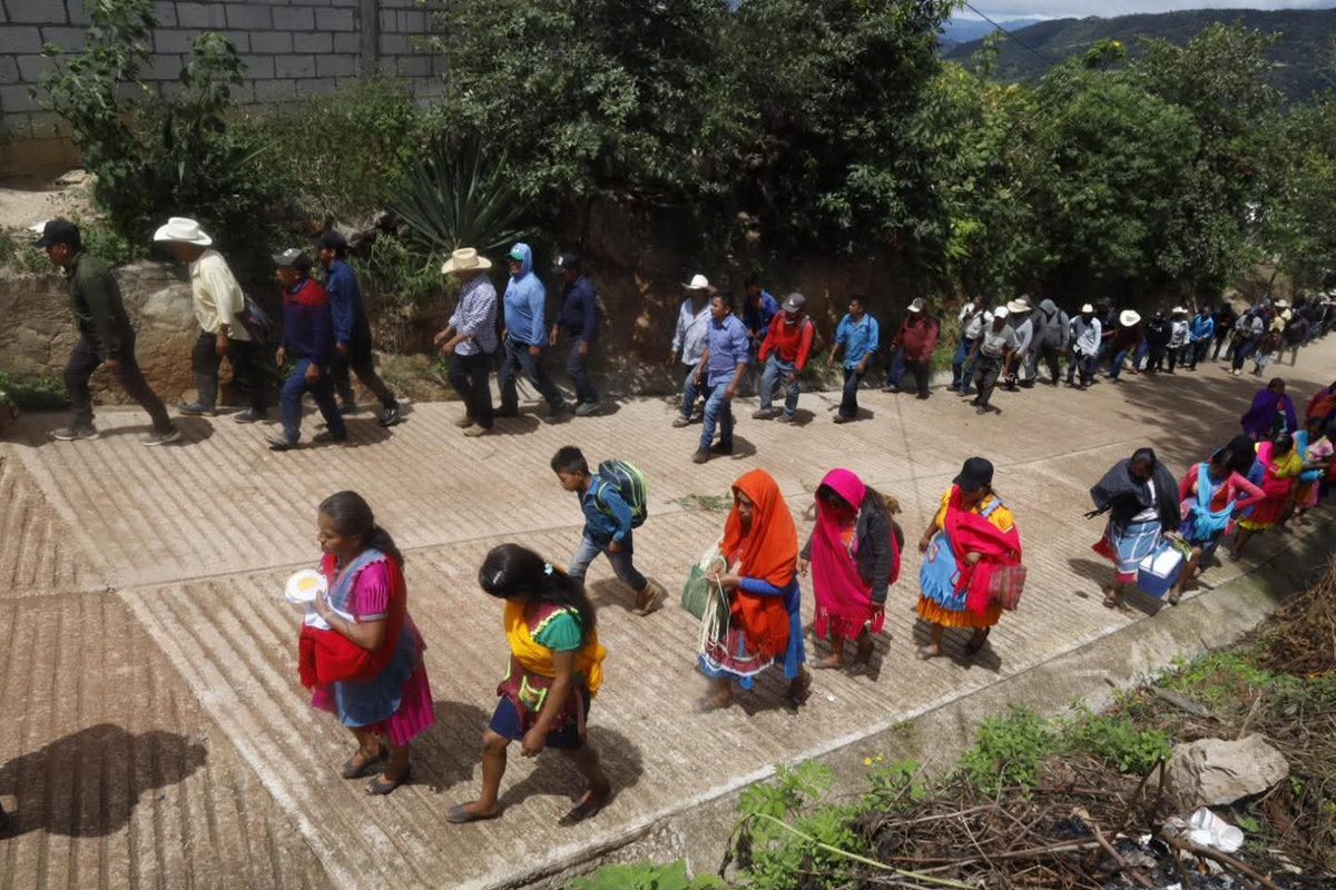 CNI_Mexico's tweet photo. MOVILIZACIÓN POR LA LIBERACIÓN DE SIXTO MENDOZA LIMPIA Y JESÚS PLÁCIDO GALINDO Y EL ALTO A LA GUERRA EN CONTRA DE NUESTROS PUEBLOS Y COMUNIDADES INDÍGENAS DEL CIPOG-EZ

https://t.co/UjhMveKwnP https://t.co/Gv7KqcCPn3