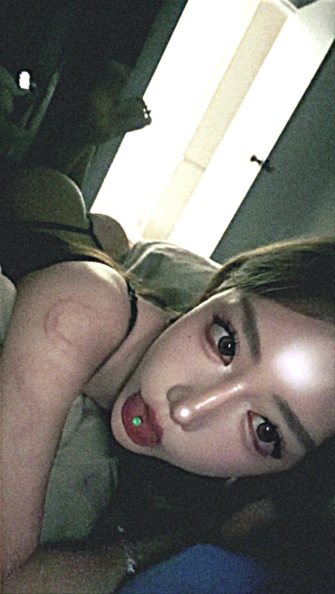 DearHyunna's tweet photo. 前男友说我有性瘾 https://t.co/4OZ8iQgDDw