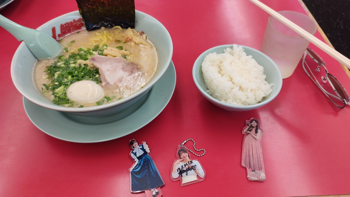 sone_chi1006's tweet photo. 朝からガッツリ山岡家さん🍜
プレ塩最&amp;高🤤🤤🍚🍜
#いただきまな
#いただきまきむー https://t.co/9SgHvQUdUx