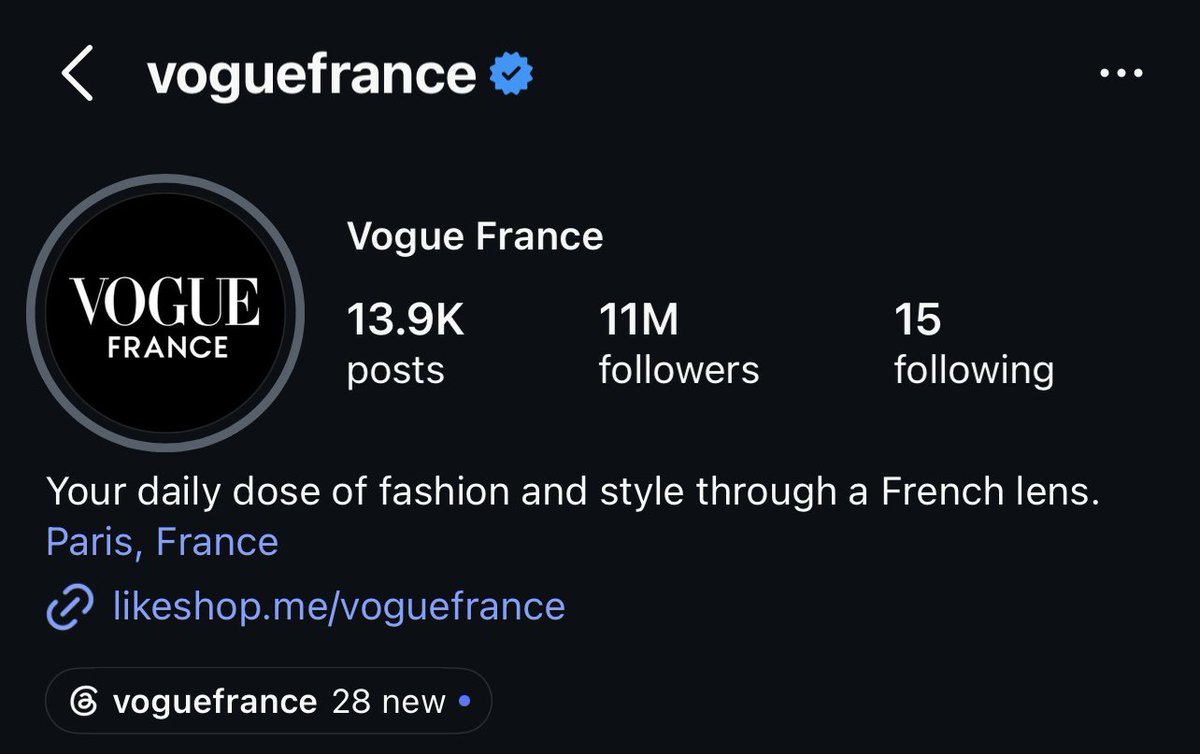 shewolf_vibes's tweet photo. 🇫🇷 || Vogue Francia lo tiene claro: la reina es Shakira. 

Cuando tienes verdadero estatus mundial, no necesitas pagar titulares ni campañas patrocinadas; la prensa internacional te coloca al centro de forma natural. Arrasando como siempre en la Semana de la Moda en París. https://t.co/JOi7Uxwcu4