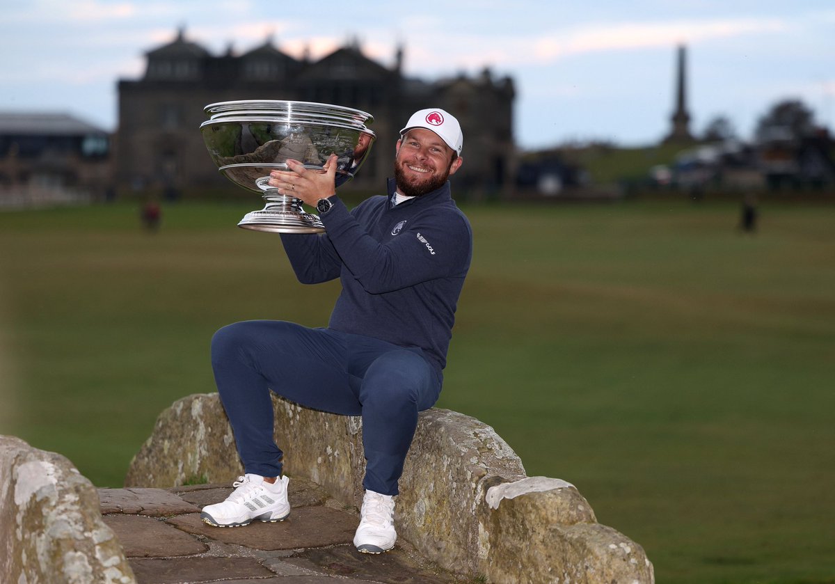 markmac14's tweet photo. Three time champion. 🏆🏆🏆

@dunhilllinks @TyrrellHatton https://t.co/OZTCx6Fc5k
