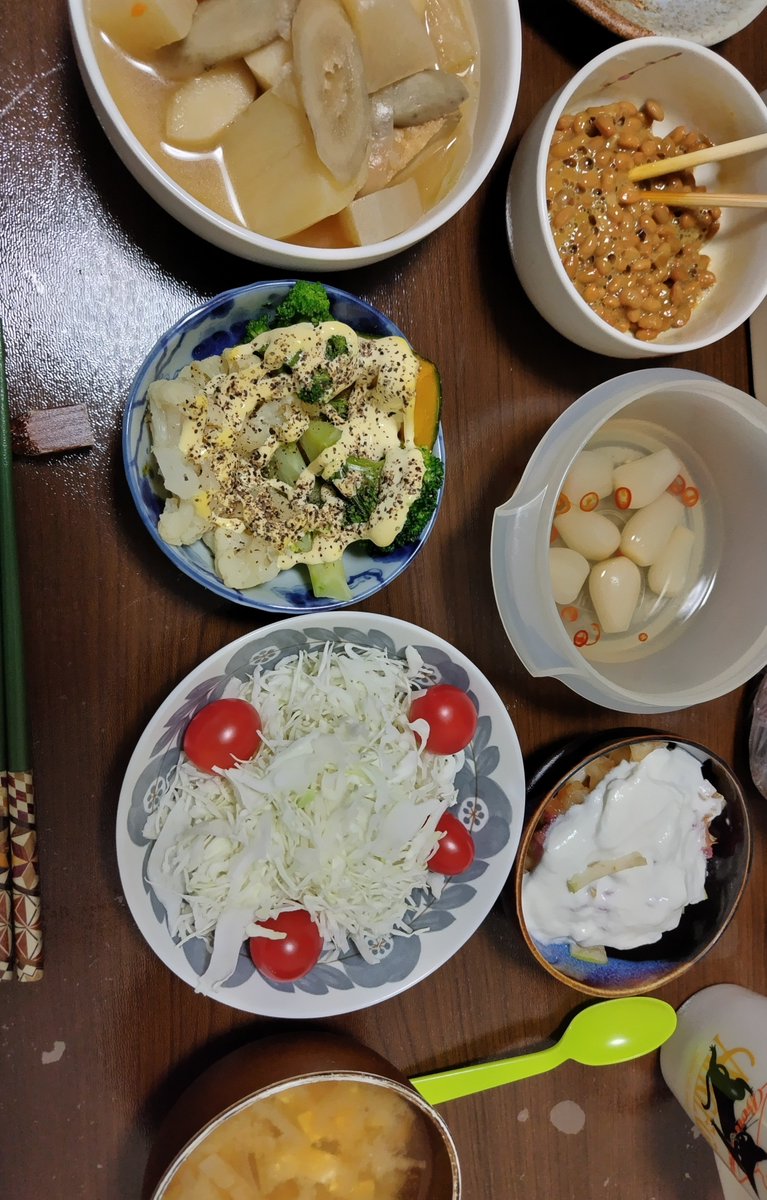 NATAKU_chataro's tweet photo. 今年もあとちょっと

早いですね

まぁ1日1日、しっかりと生活をしてまいりましょうよ

おはようございます

#おうちごはん https://t.co/kTYPmaKmN4