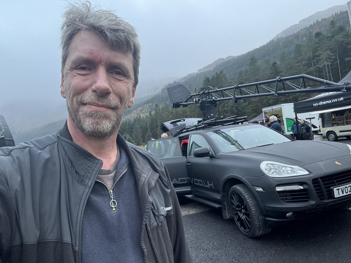 steadiman's tweet photo. Some of the most gorgeous filming locations in the world, shame it takes like five bloody hours to get up there 😰 https://t.co/pqfzRpqnUj