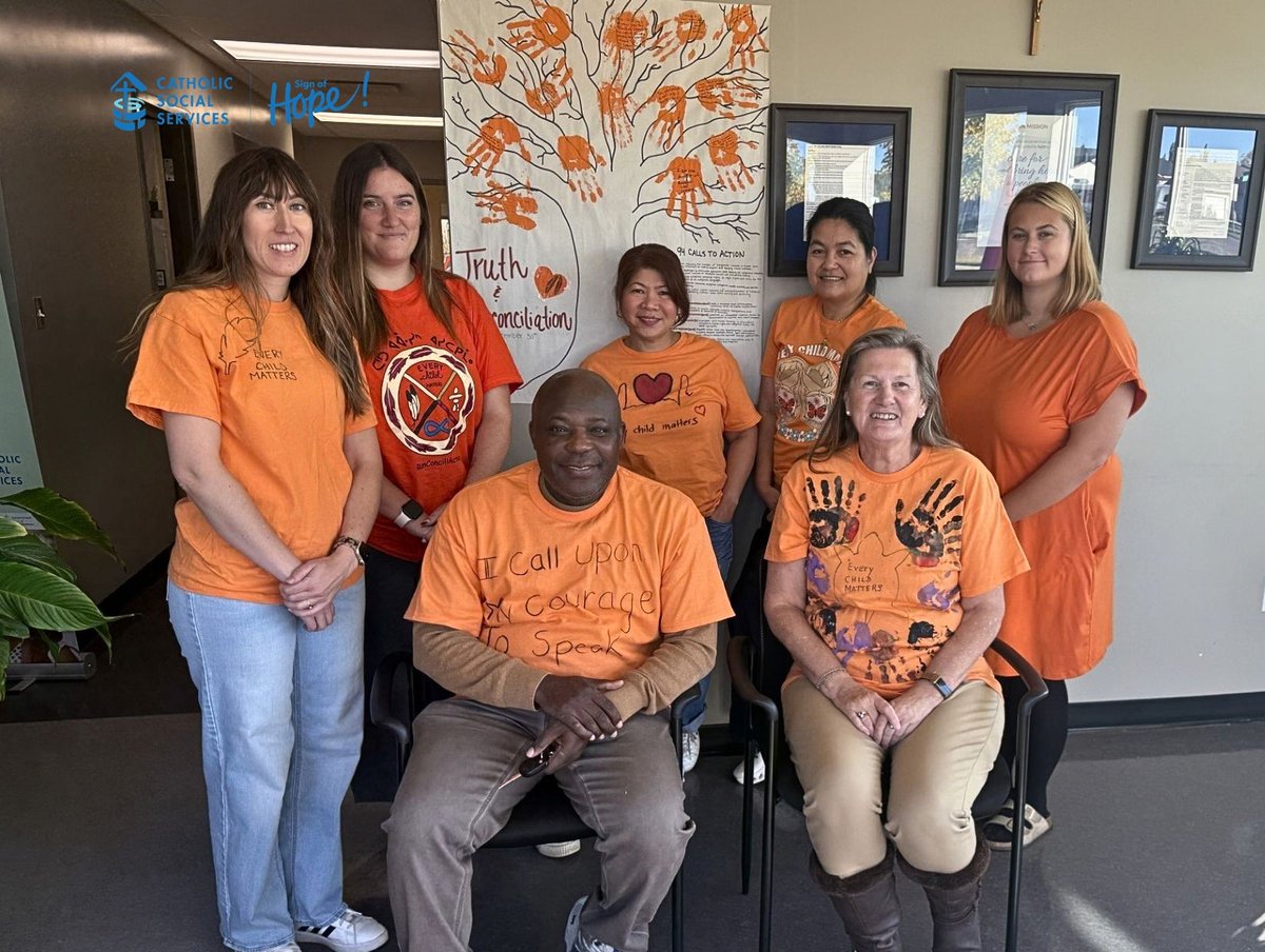 cssalberta's tweet photo. 🧡 Honoring Truth, Building Reconciliation

​Today, our teams across Edmonton and Central Alberta came together to recognize the National Day for Truth and Reconciliation.​

#TruthAndReconciliation #EveryChildMatters #OrangeShirtDay #Reconciliation #CSSAlberta
1/3 https://t.co/QK9pffJ1b8